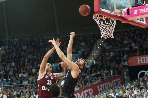 层与球员之 层与球员之